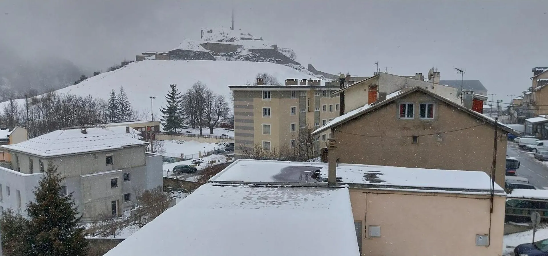 Repos, Cite Vauban. Apartment Briancon